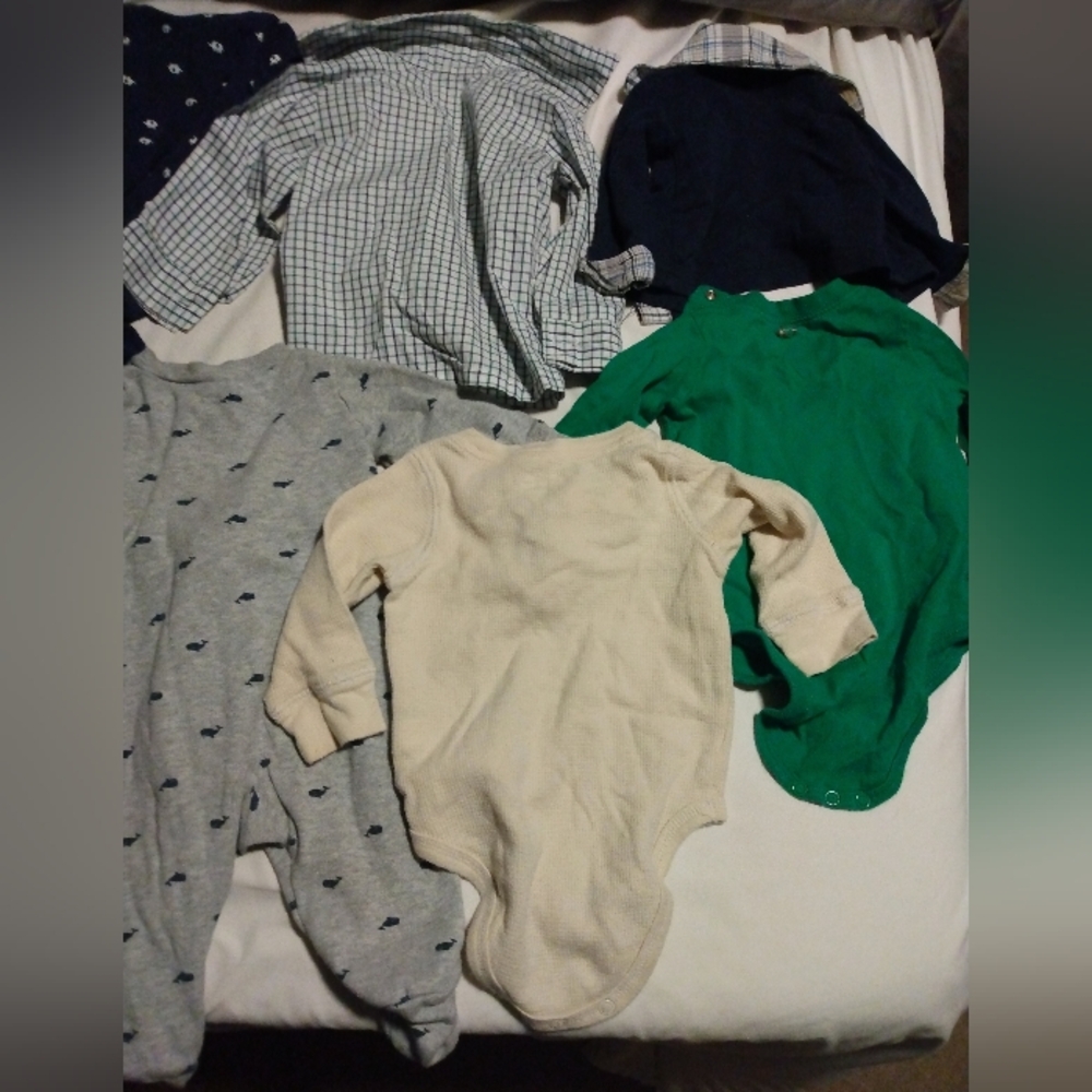 Assorted Carter's 6 Months Long Sleeve/Pant Clothing - Picture 9 of 11